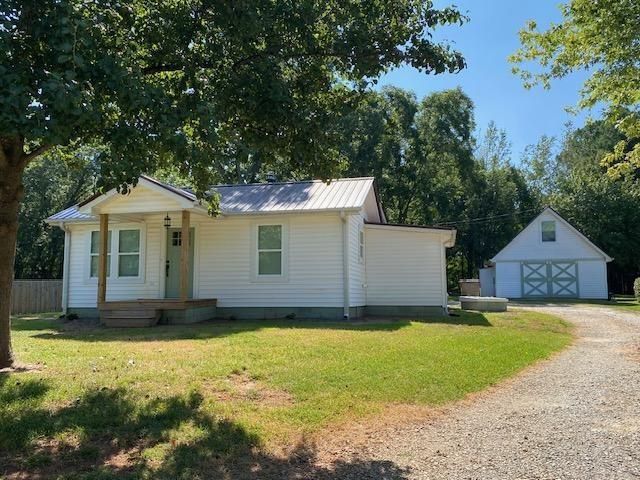 5919 River Road, Flowery Branch, GA 30542