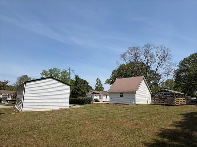 5919 River Road, Flowery Branch, GA 30542