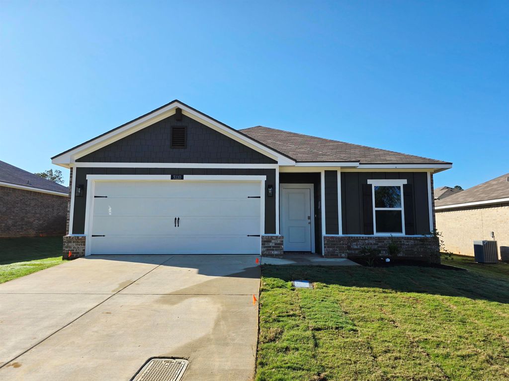 3110 Mesa Drive, Longview, TX 75601