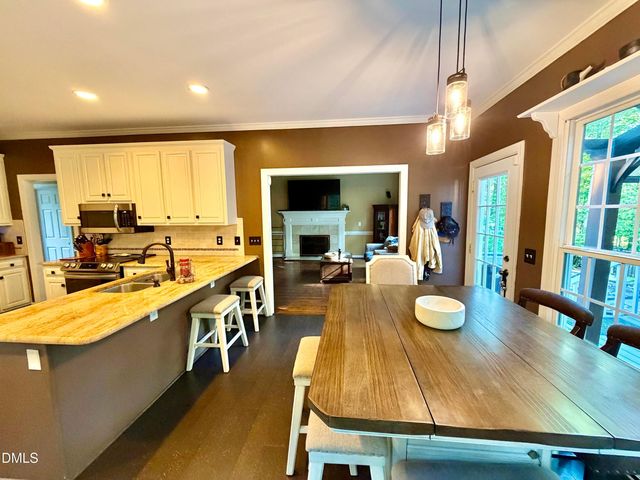 104 Parkrise Court, Cary, NC 27519