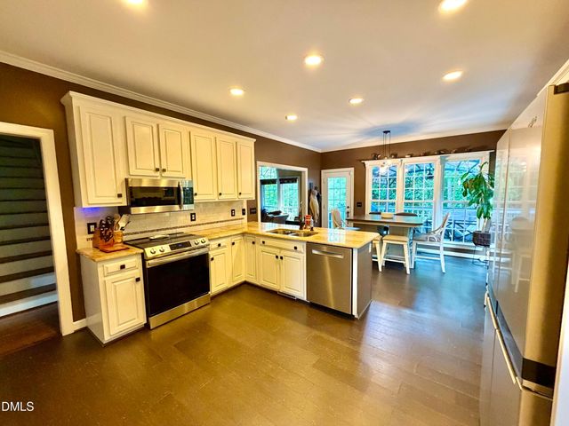 104 Parkrise Court, Cary, NC 27519