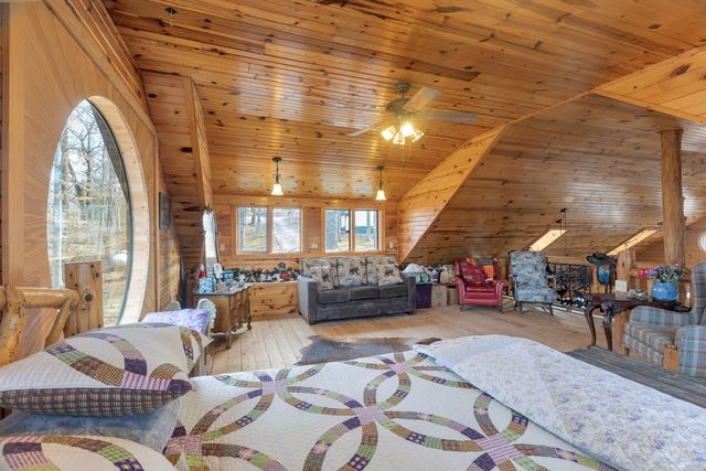 713 Al Henn Rd, Cadiz, KY 42211