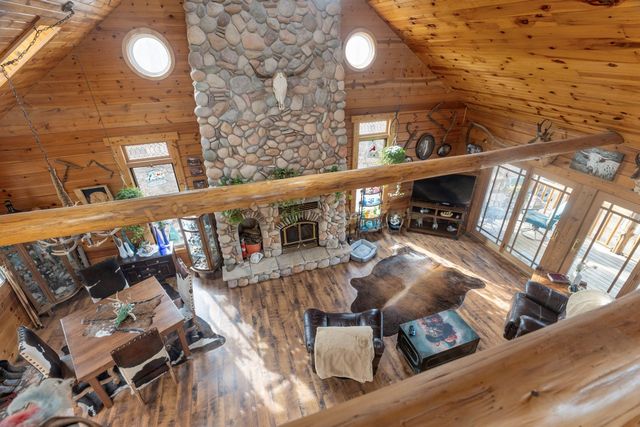 713 Al Henn Rd, Cadiz, KY 42211