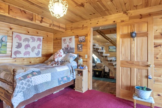 713 Al Henn Rd, Cadiz, KY 42211