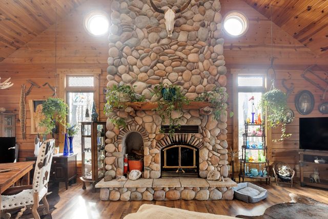 713 Al Henn Rd, Cadiz, KY 42211