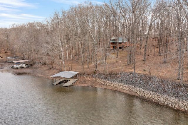 713 Al Henn Rd, Cadiz, KY 42211