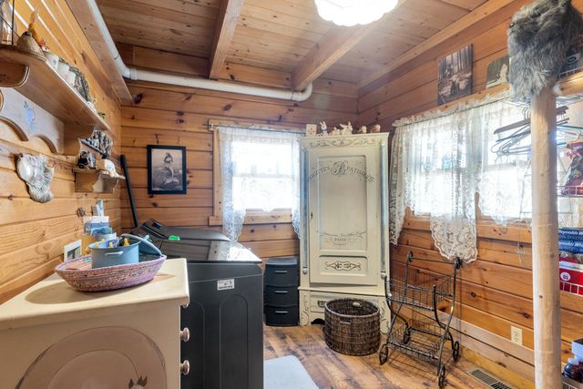 713 Al Henn Rd, Cadiz, KY 42211