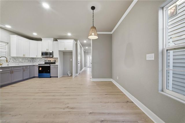 1213 Centre AVE, Portsmouth, VA 23704