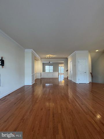 43535 HERITAGE GAP TER, Chantilly, VA 20152