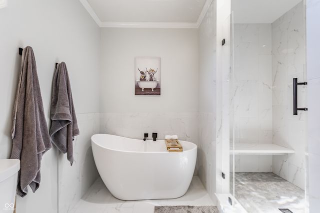 1326 N Manchester Drive, Greenfield, IN 46140