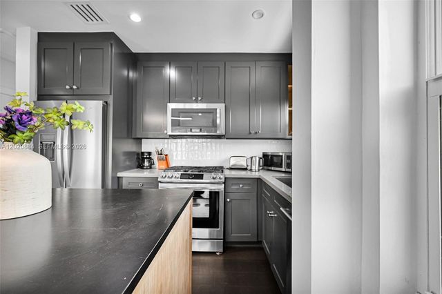 150 NE 50th Ter, Miami, FL 33137