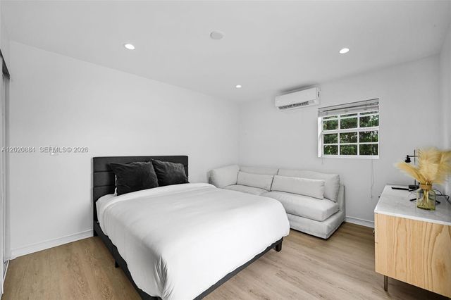 150 NE 50th Ter, Miami, FL 33137