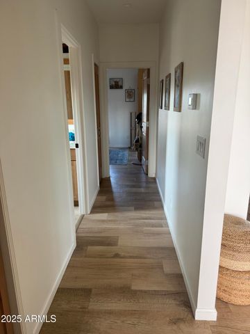 37221 N 12TH Street, Phoenix, AZ 85086