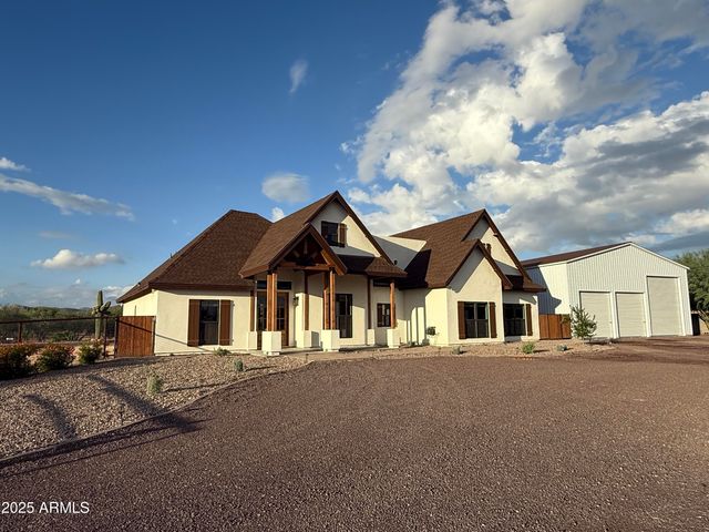 37221 N 12TH Street, Phoenix, AZ 85086