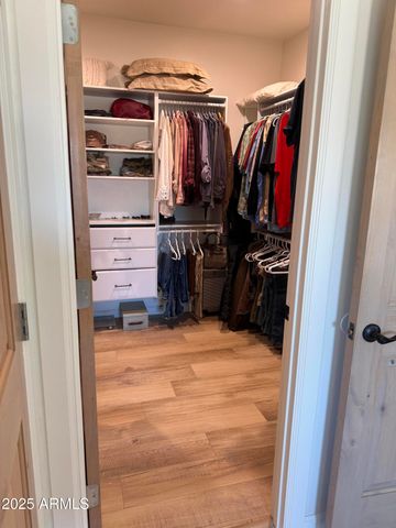 37221 N 12TH Street, Phoenix, AZ 85086