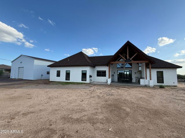 37221 N 12TH Street, Phoenix, AZ 85086