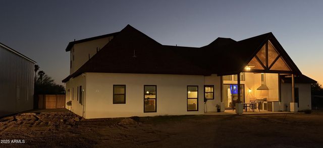 37221 N 12TH Street, Phoenix, AZ 85086