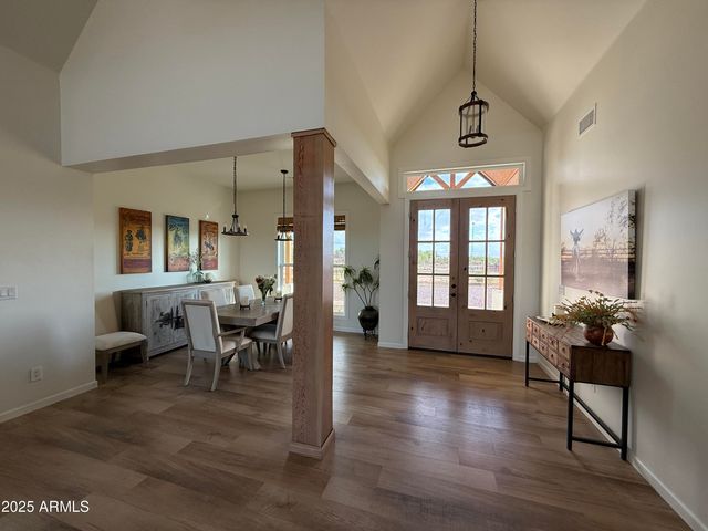 37221 N 12TH Street, Phoenix, AZ 85086