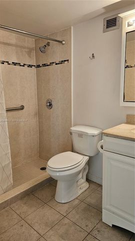 16909 N Bay Road 217, Sunny Isles Beach, FL 33160