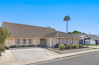 21052 Amberwick Lane, Huntington Beach, CA 92646