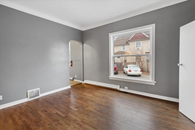 809-807 W Cedar Street, Kalamazoo, MI 49007