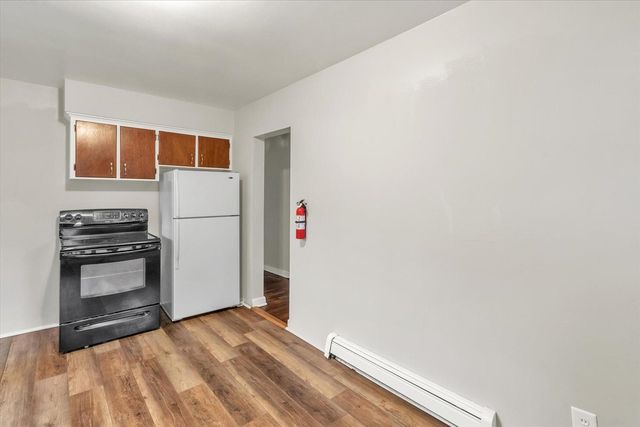 809-807 W Cedar Street, Kalamazoo, MI 49007