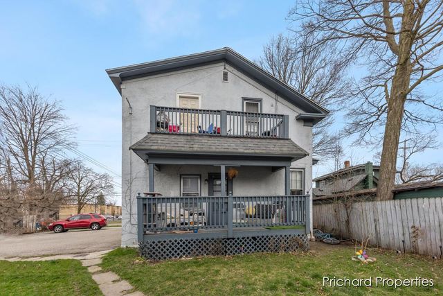 809-807 W Cedar Street, Kalamazoo, MI 49007