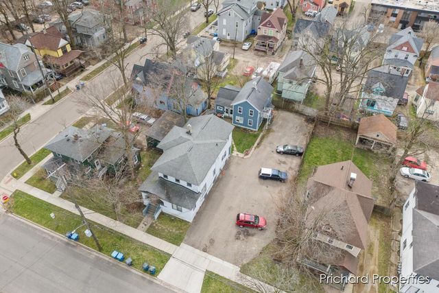 809-807 W Cedar Street, Kalamazoo, MI 49007