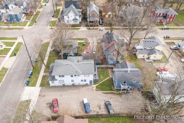 809-807 W Cedar Street, Kalamazoo, MI 49007