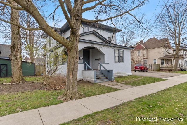 809-807 W Cedar Street, Kalamazoo, MI 49007