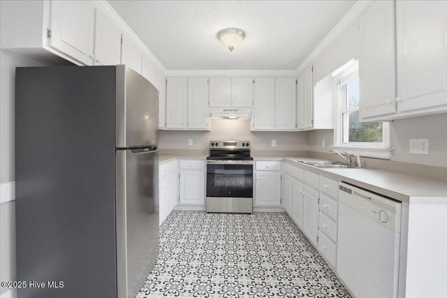 2811 Daisy Lane N, Wilson, NC 27896