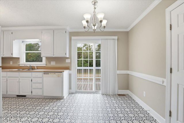 2811 Daisy Lane N, Wilson, NC 27896