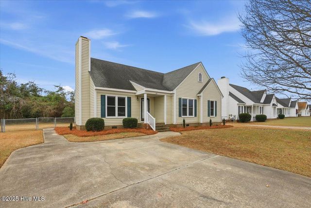 2811 Daisy Lane N, Wilson, NC 27896