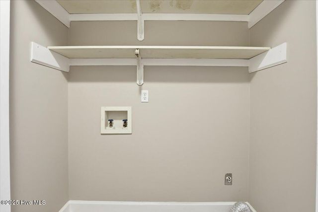 2811 Daisy Lane N, Wilson, NC 27896