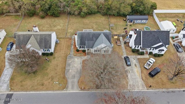 2811 Daisy Lane N, Wilson, NC 27896