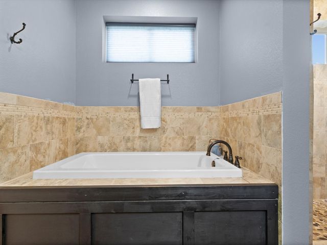 3402 Marsh Lane, Grapevine, TX 76051