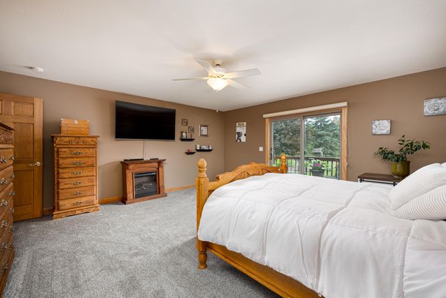 3738 Cullen Road, Hartland Twp, MI 48855