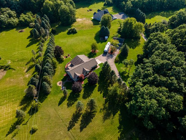 3738 Cullen Road, Hartland Twp, MI 48855