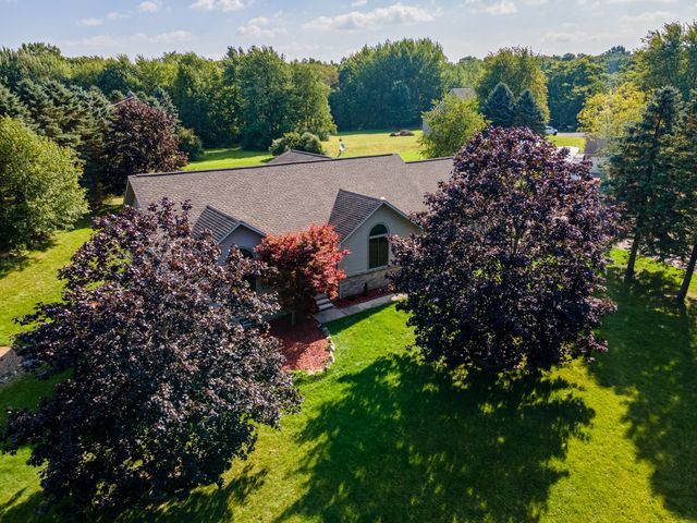 3738 Cullen Road, Hartland Twp, MI 48855