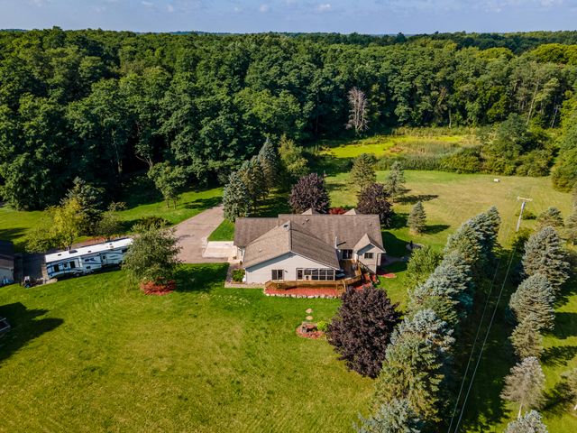 3738 Cullen Road, Hartland Twp, MI 48855