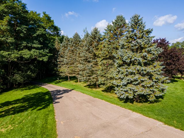 3738 Cullen Road, Hartland Twp, MI 48855