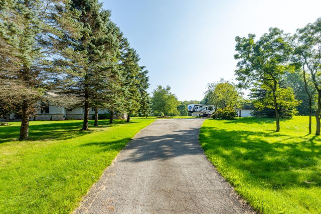 3738 Cullen Road, Hartland Twp, MI 48855