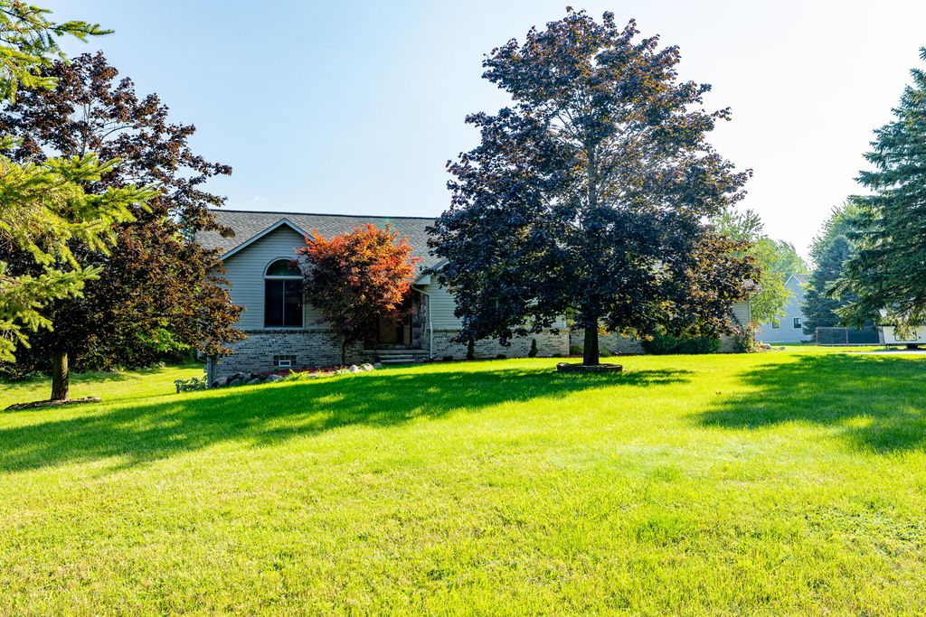3738 Cullen Road, Hartland Twp, MI 48855