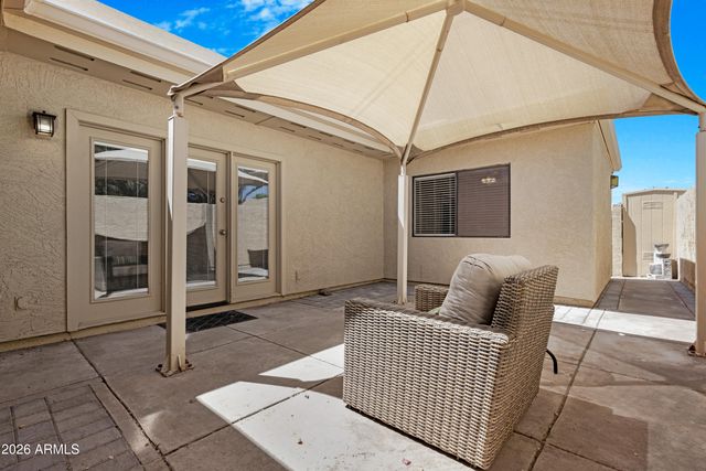 5803 W Gelding Drive, Glendale, AZ 85306