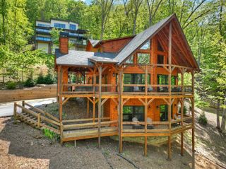 1601 Shady Falls Road, Blue Ridge, GA 30513