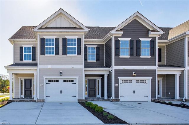 4926 Breck LN, Chesapeake, VA 23321