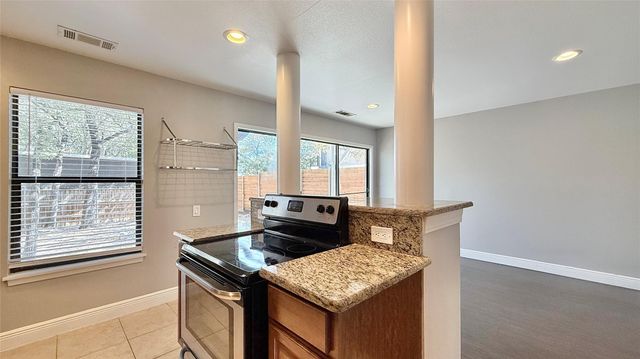 3402 Blumie ST, Austin, TX 78745