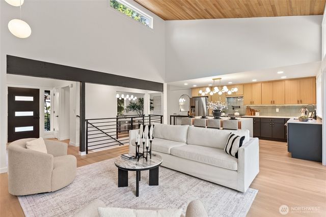 6025 96th Street SW, Mukilteo, WA 98275