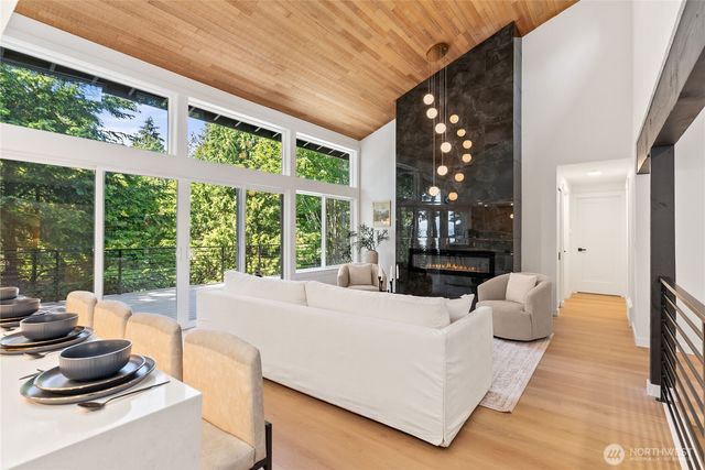6025 96th Street SW, Mukilteo, WA 98275