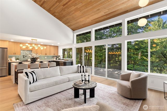 6025 96th Street SW, Mukilteo, WA 98275